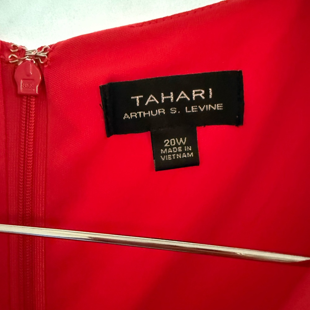 Tahari Vibrant Raspberry Dress with Zip Detail - Picture 7 of 9